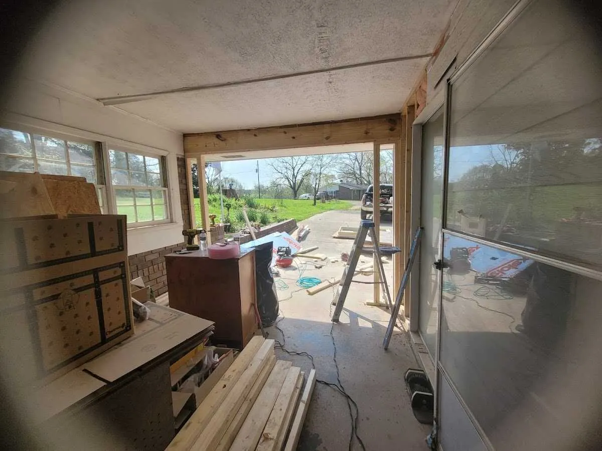 Air movers and dehumidifier for Drying & Dehumidification in St. Thomas